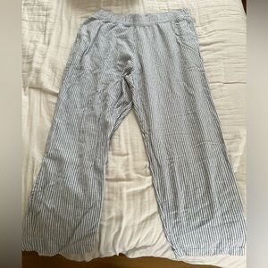 Women’s Flowy Linen Pants